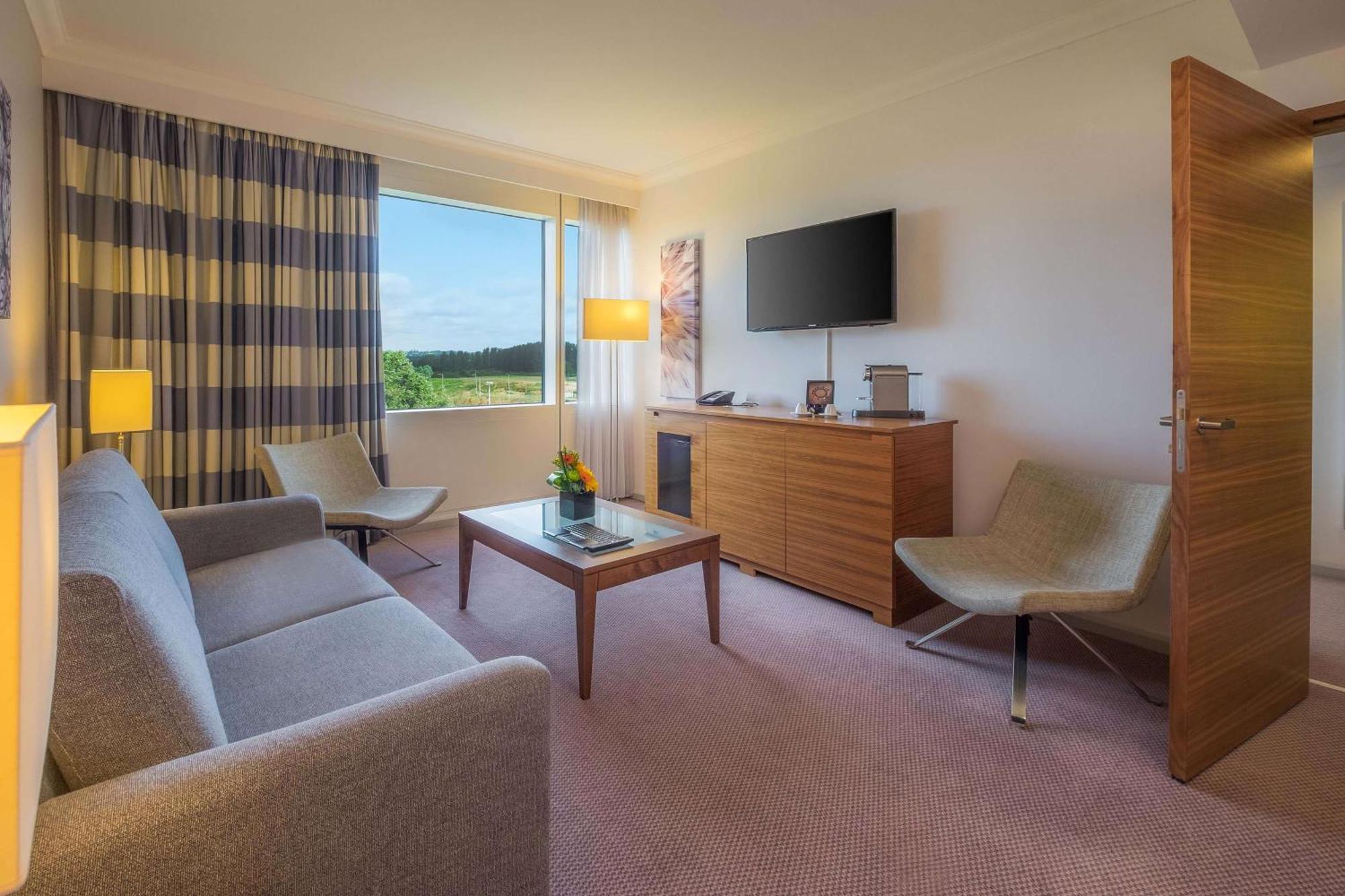 Hilton Reading Hotell Eksteriør bilde