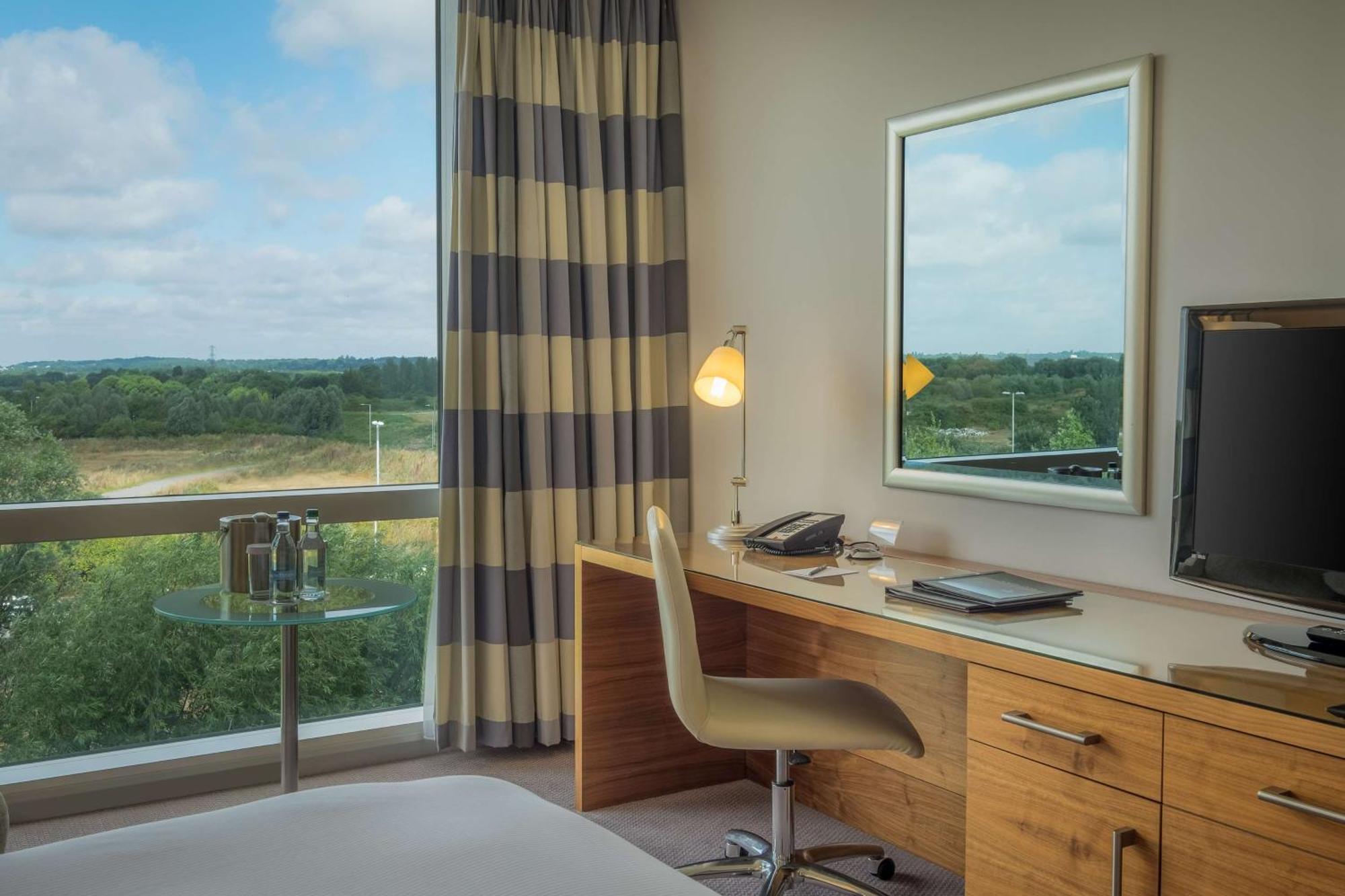 Hilton Reading Hotell Eksteriør bilde